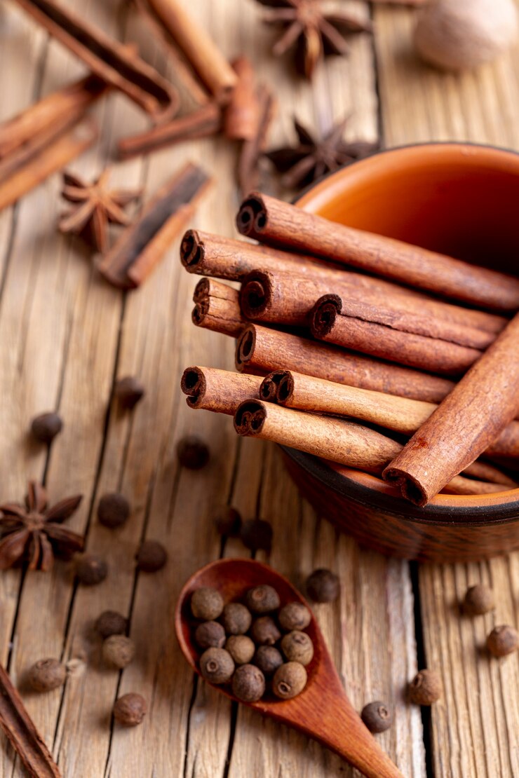 Alba Cinnamon Sticks in Bowl